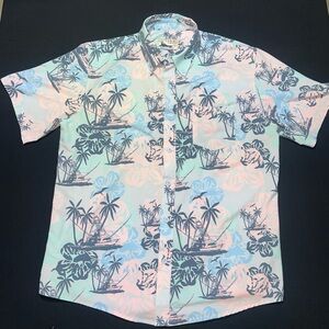 Men’s Huk Fishing Performance Size Medium Button Up Shirt